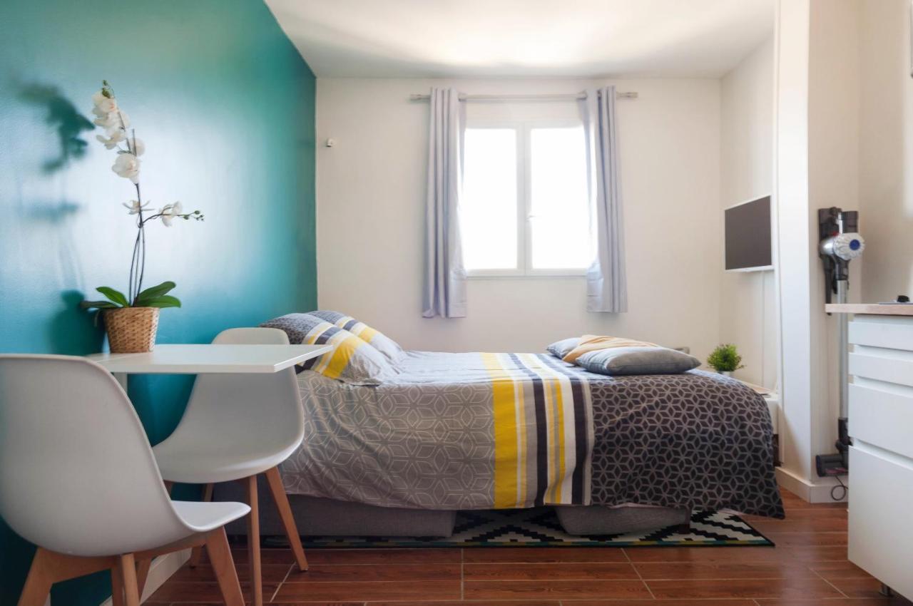 Bleu Roi Versailles Apartment Bagian luar foto